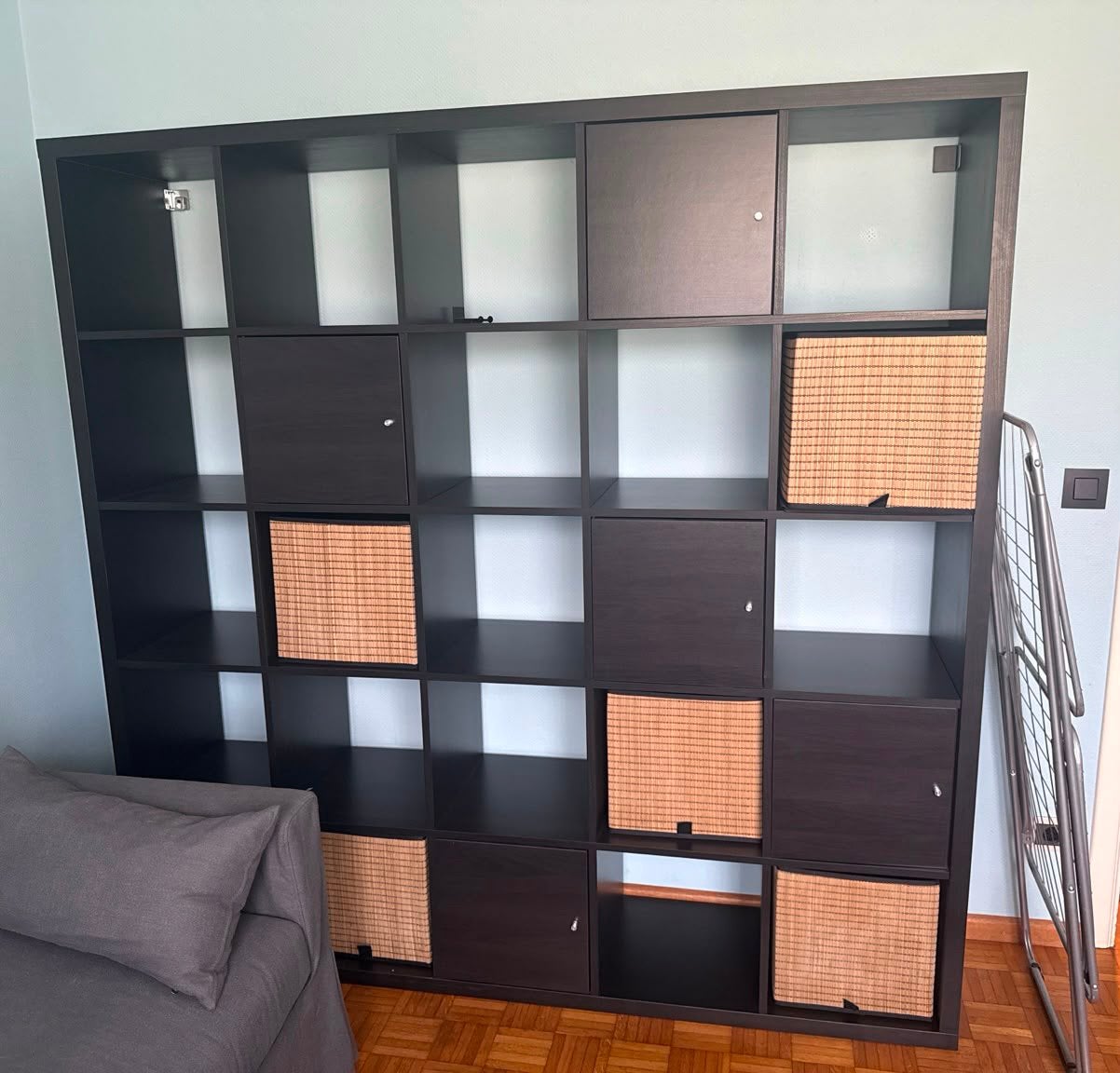 Ikea vakjeskast met deurtjes en mandjes, Huis en Inrichting, Ophalen, Zo goed als nieuw, 150 tot 200 cm, 150 tot 200 cm