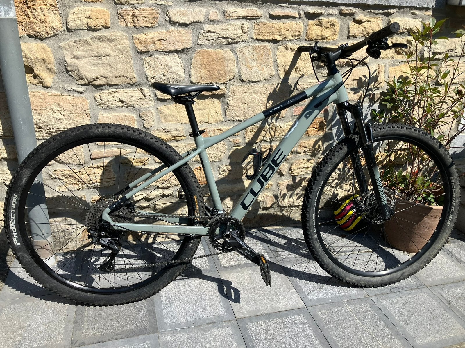 Vtt cube attention 29 taille M, Vélos & Vélomoteurs, Autres marques, Enlèvement, Autres dimensions, Plus de 20 vitesses