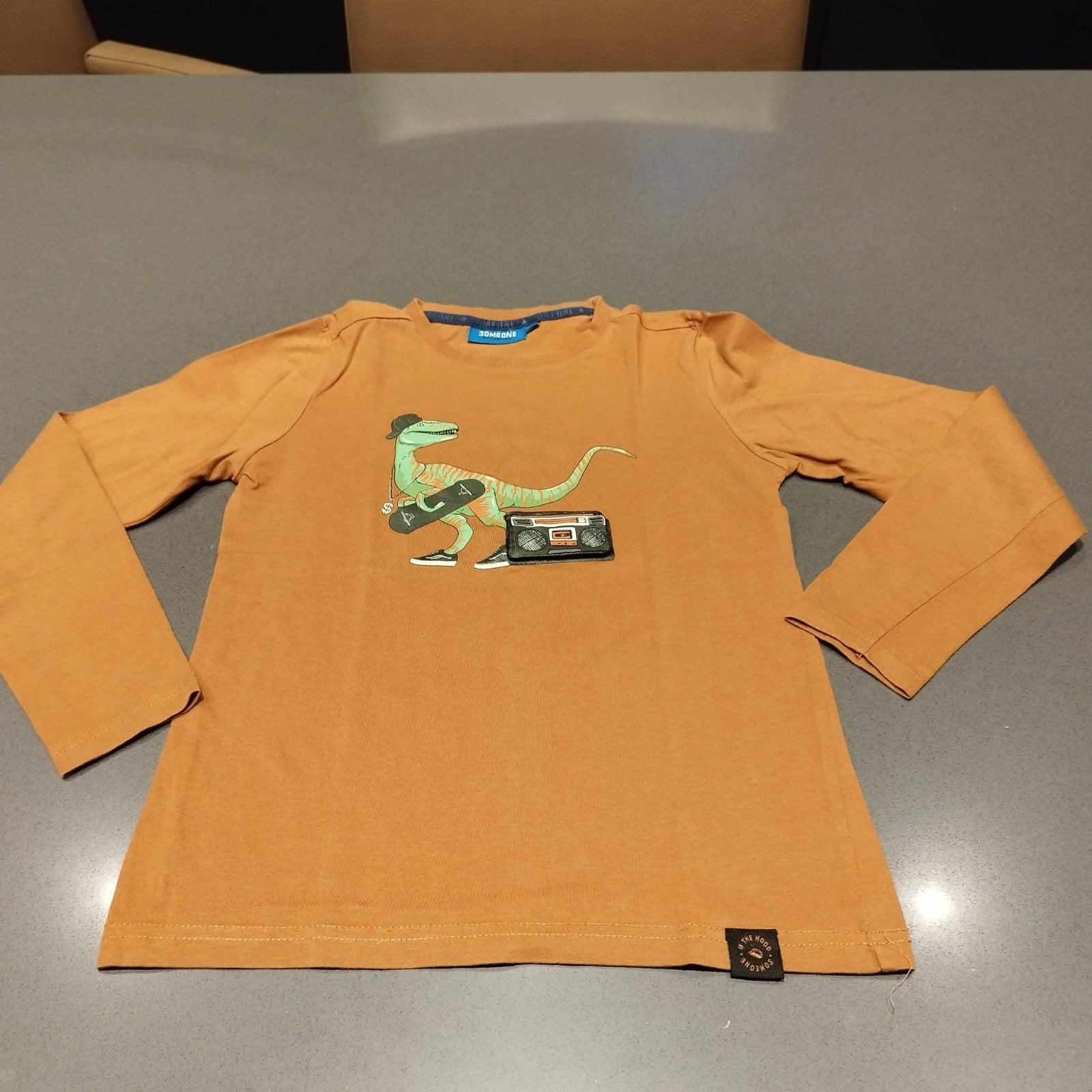 Nieuwstaat - Longsleeve merk: Someone maat 134, Kinderen en Baby's, Kinderkleding | Maat 134, Ophalen of Verzenden