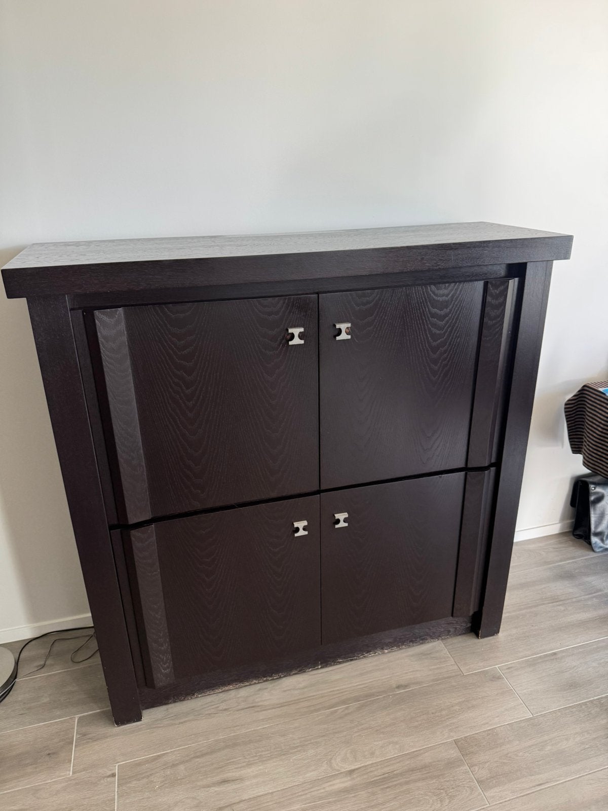 Gratis houten buffet kastje, Ophalen