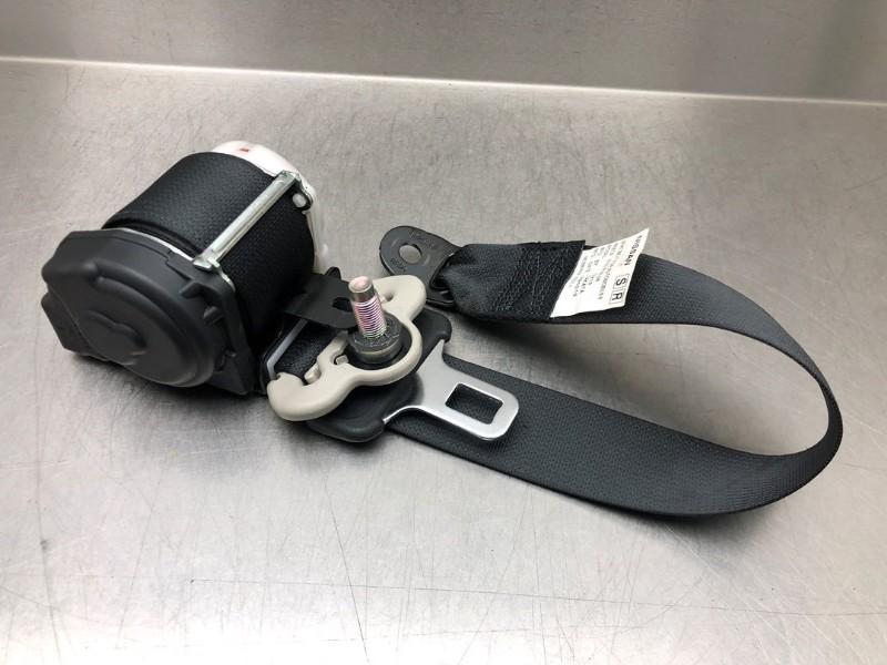 CEINTURE DE SECURITE ARRIERE DROITE Nissan Note (E12), Dhr. M. Roggen, Stadsweg 37 37
9917 PV  WIRDUM GR., NL, Nissan, Utilisé