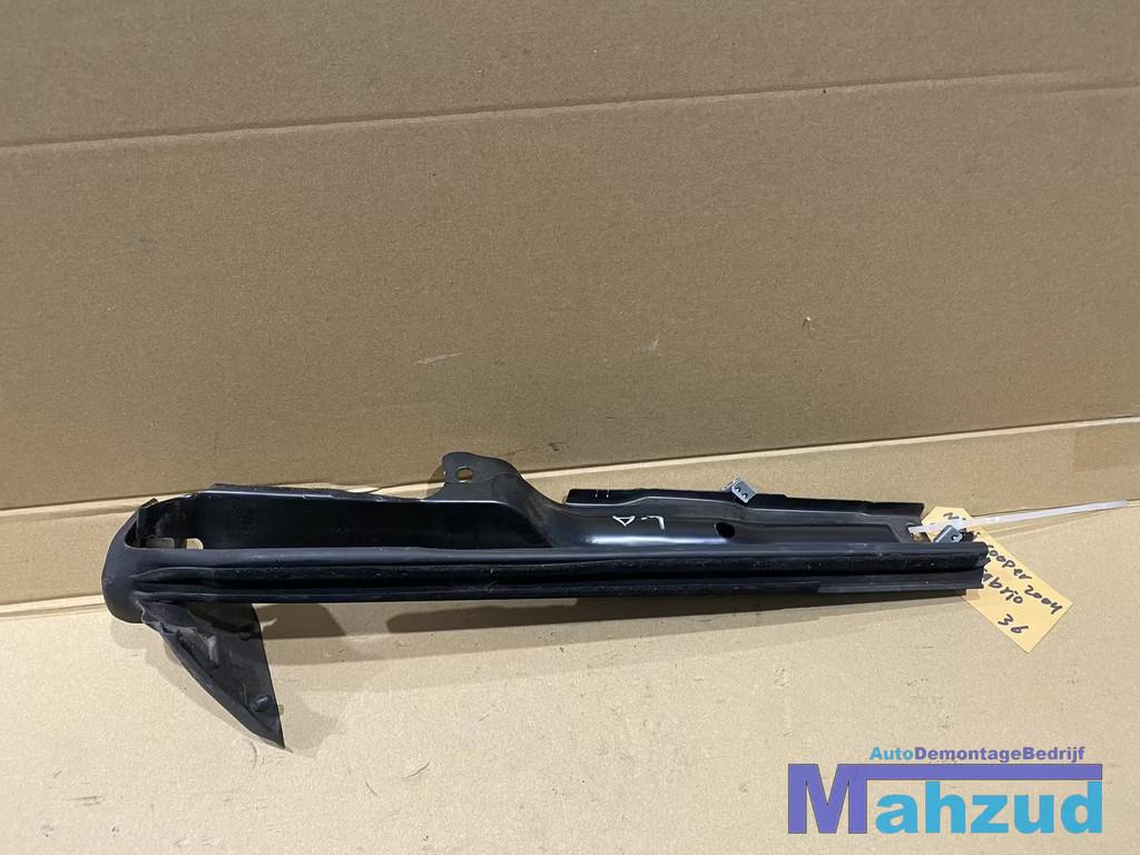 MINI COOPER ONE Cabrio R52 Links achter binnen raamrubber 20, Customer.service@mini.co.uk, BMW AG, Petuelring 130
80788  Munich, DE