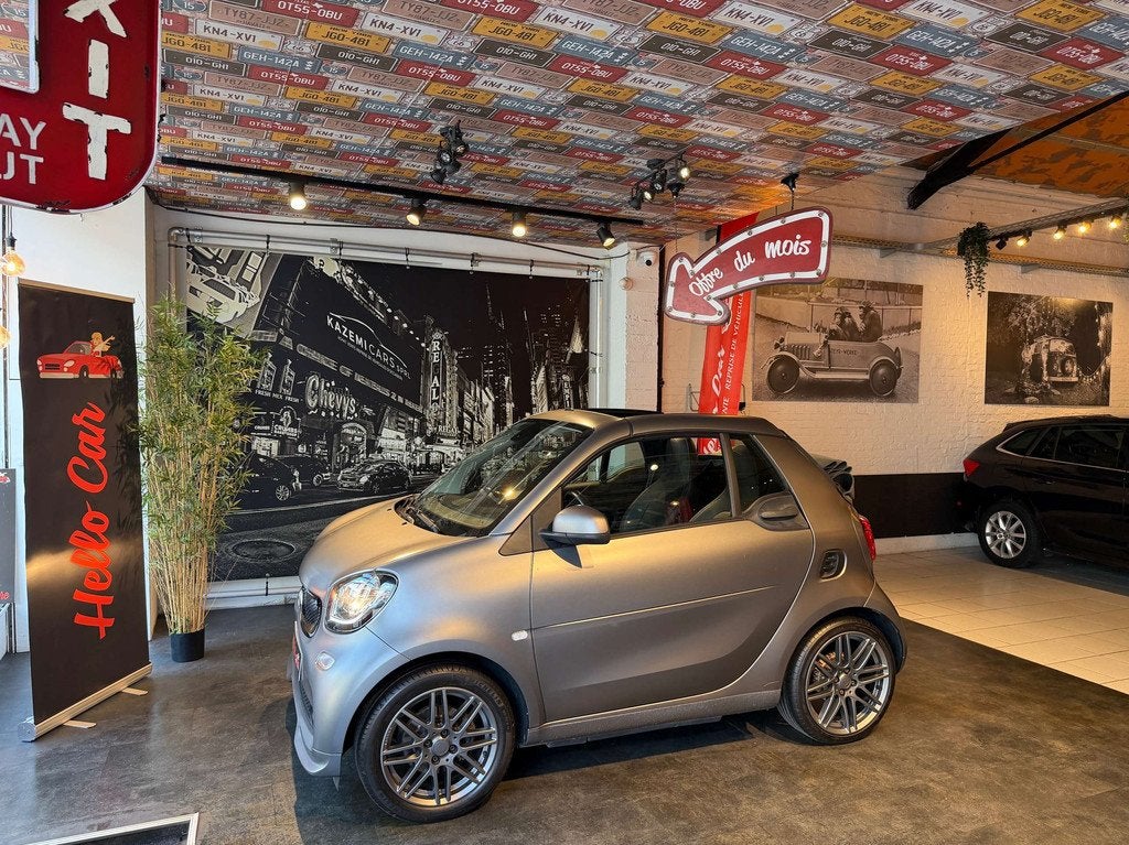Smart Fortwo Cabrio 0.9 Turbo* KIT BRABUS * ECRAN * GPS * JB, Autos, Smart, Entreprise, Achat, ForTwo, ABS, Régulateur de distance