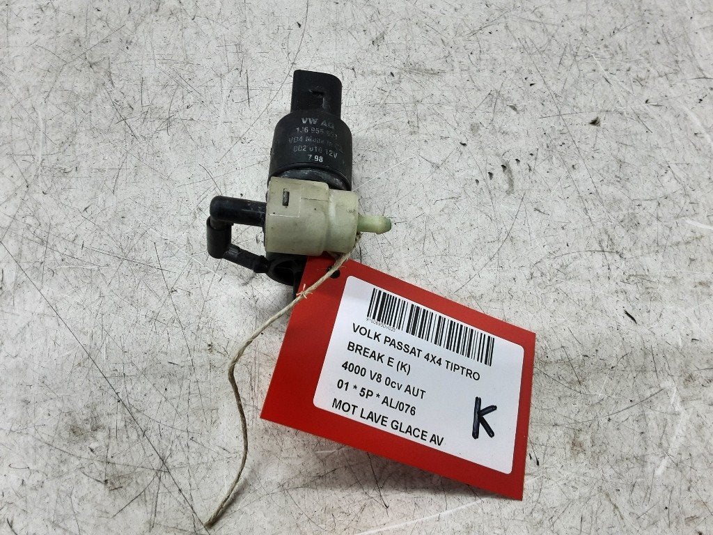 LAVE-GLACE POMPE AVANT Passat Variant 4Motion (3B6), Volkswagen, Volkswagen AG, Utilisé, Kundenbetreuung@volkswagen.de