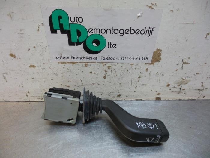 Commutateur essuie-glace d'un Opel Corsa (Corsa C 00-), -, Opel, 3 mois de garantie, Utilisé