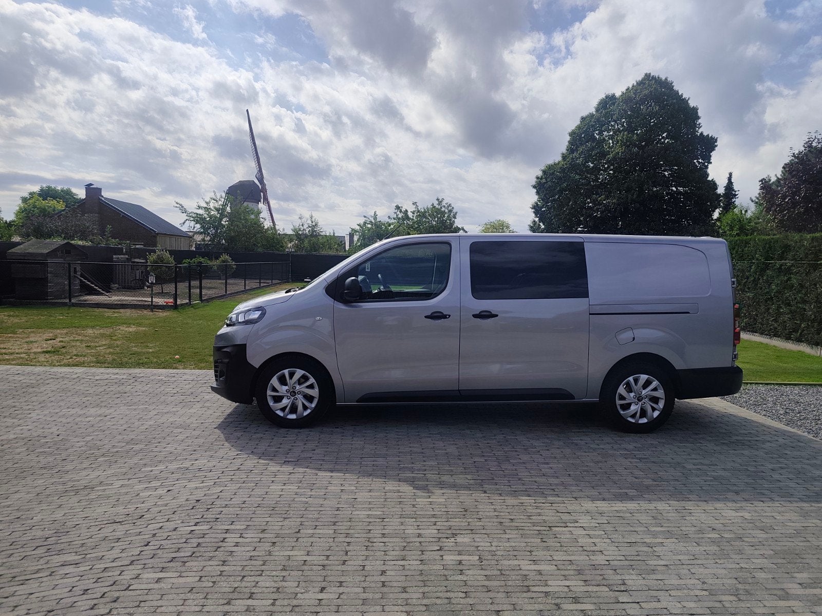 Citroën jumpy xl 2.0 bluehdi 180pk automaat, Auto's, Bestelwagens en Lichte vracht, Stof, Euro 6, Citroën, 2500 kg
