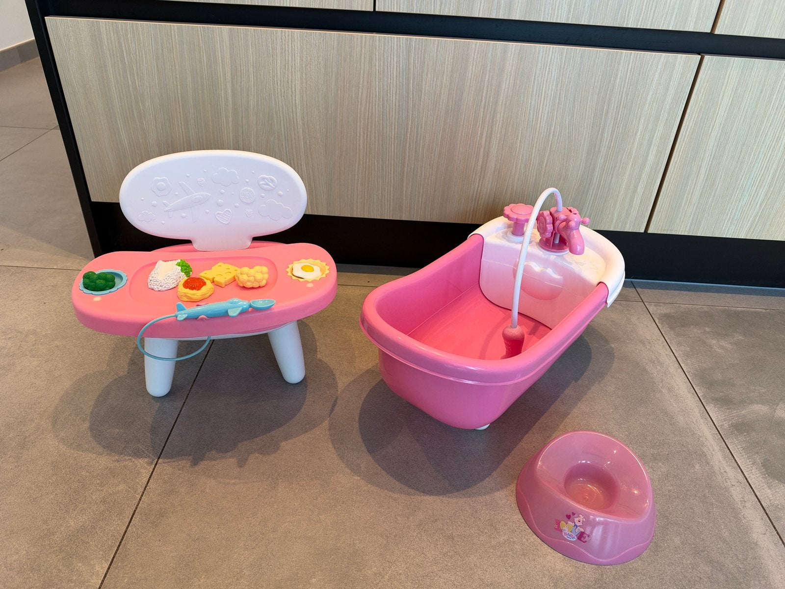Baby born eet tafel, Kinderen en Baby's, Ophalen of Verzenden, Zo goed als nieuw