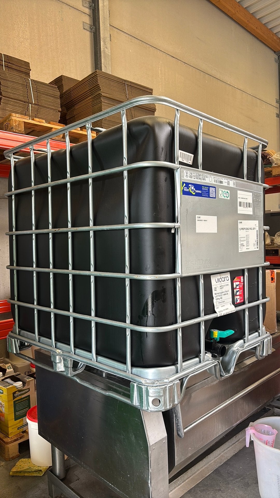 IBC Container, Ophalen, Zo goed als nieuw