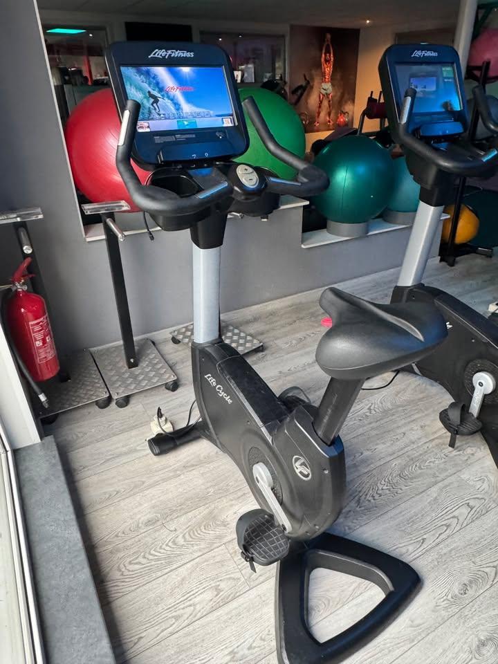 Life Fitness Fietsen professioneel, Ophalen, Gebruikt, Benen, Hometrainer
