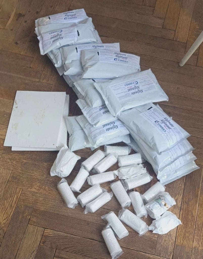Sacs alginate, plâtre , bandes de moulage!, Antiquités & Art, Enlèvement