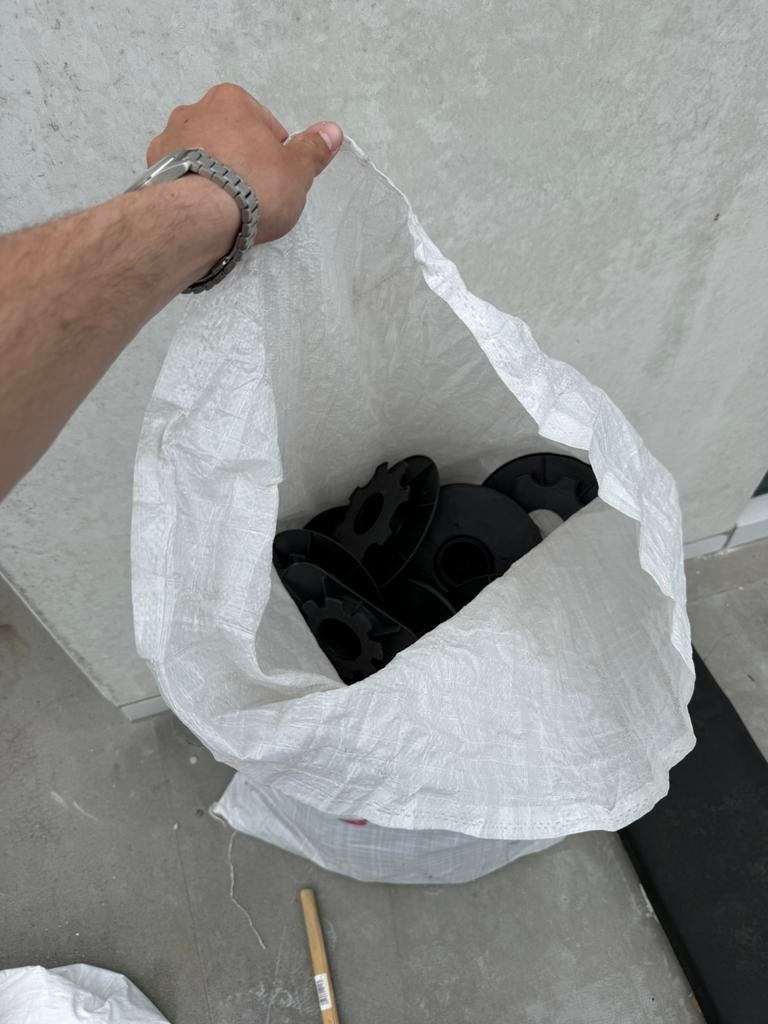 Tegeldragers 3,5 tot 5 cm, ca100 stuks, Doe-het-zelf en Bouw, Ophalen, Zo goed als nieuw