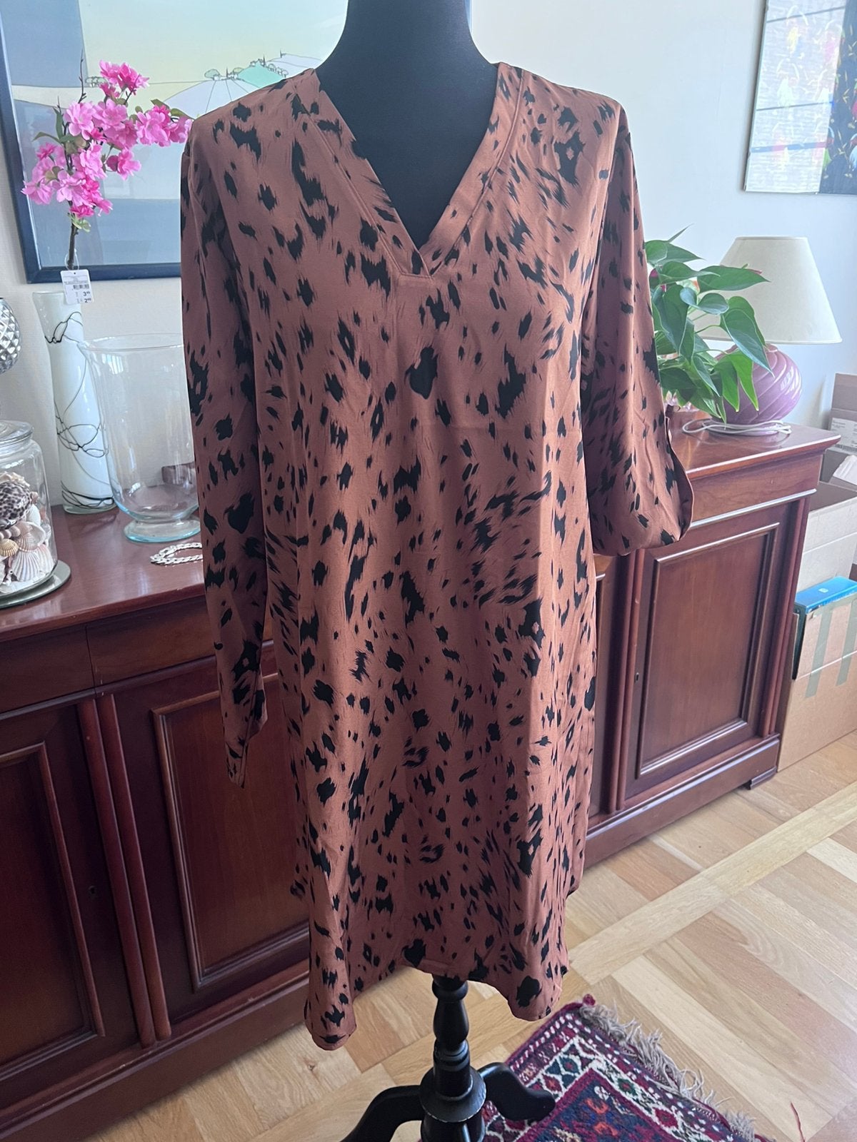 Robes, Enlèvement ou Envoi, Comme neuf, Noir