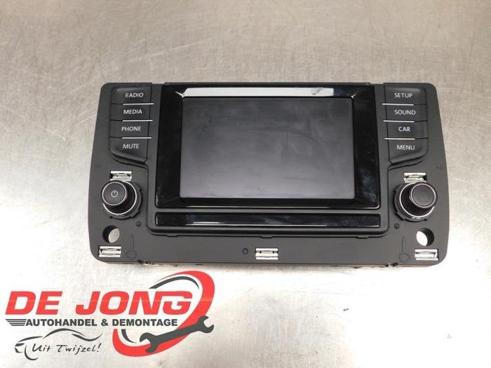 Navigatie Display van een Volkswagen Golf, Gebruikt, -, Volkswagen, -