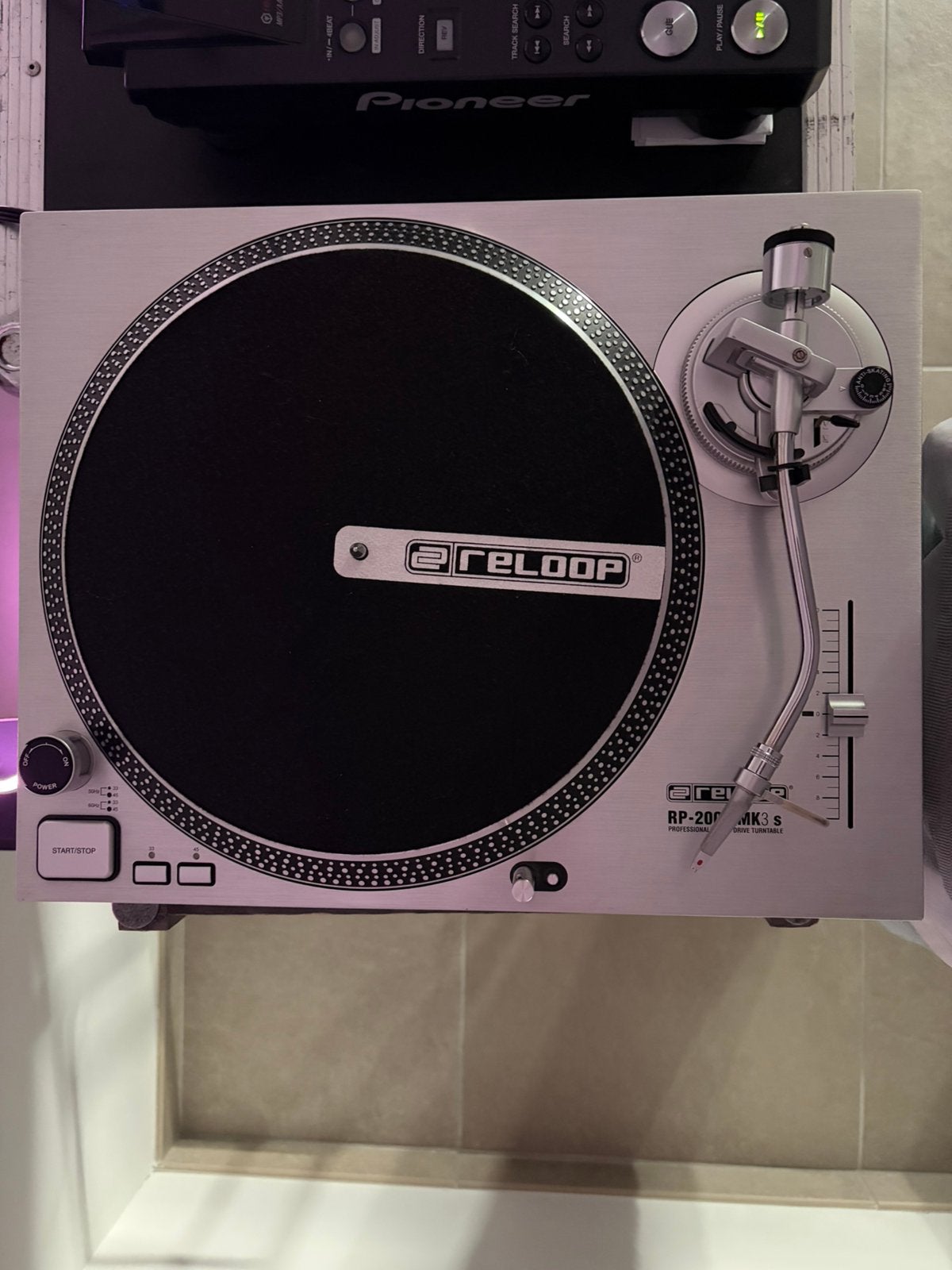 TOURNE-DISQUE PROFESSIONNEL (reloop 2000 mk3), Enlèvement, Comme neuf, DJ-Set, Reloop