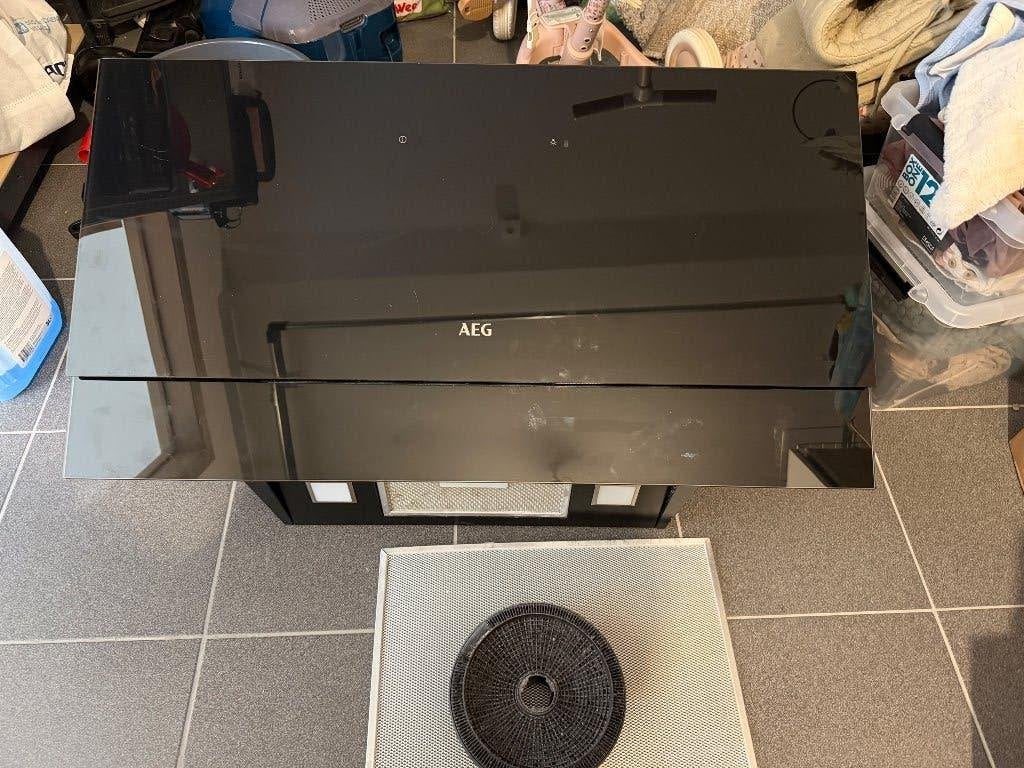 AEG Koolstoffilter dampkap, Ophalen, Gebruikt, Wandschouwkap, Motor