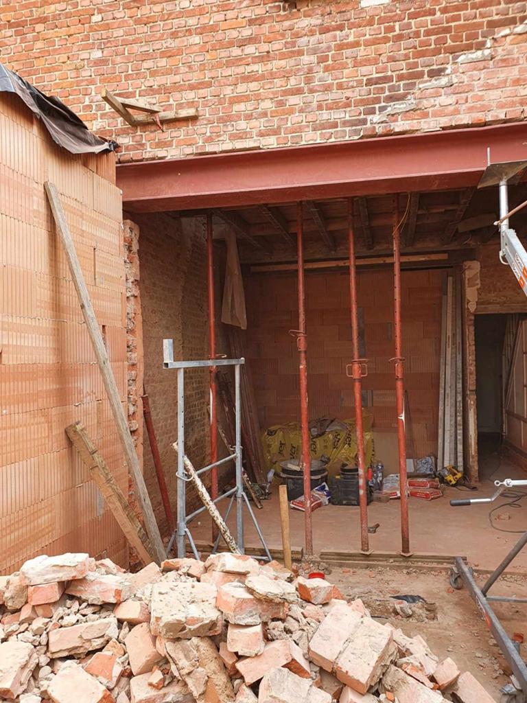 Construction werken. 0466445657