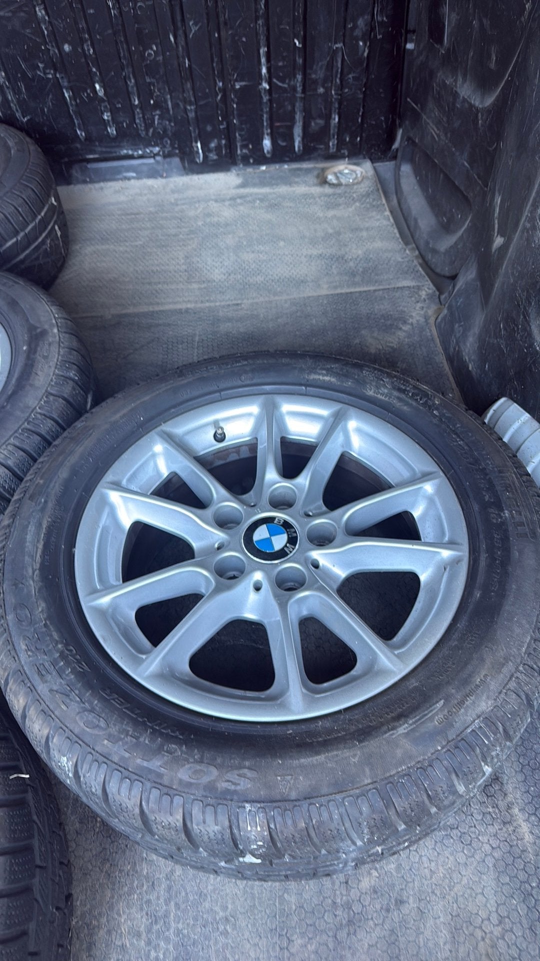 Bmw velgen met pirelli banden, Ophalen, Gebruikt, 16 inch, Banden en Velgen
