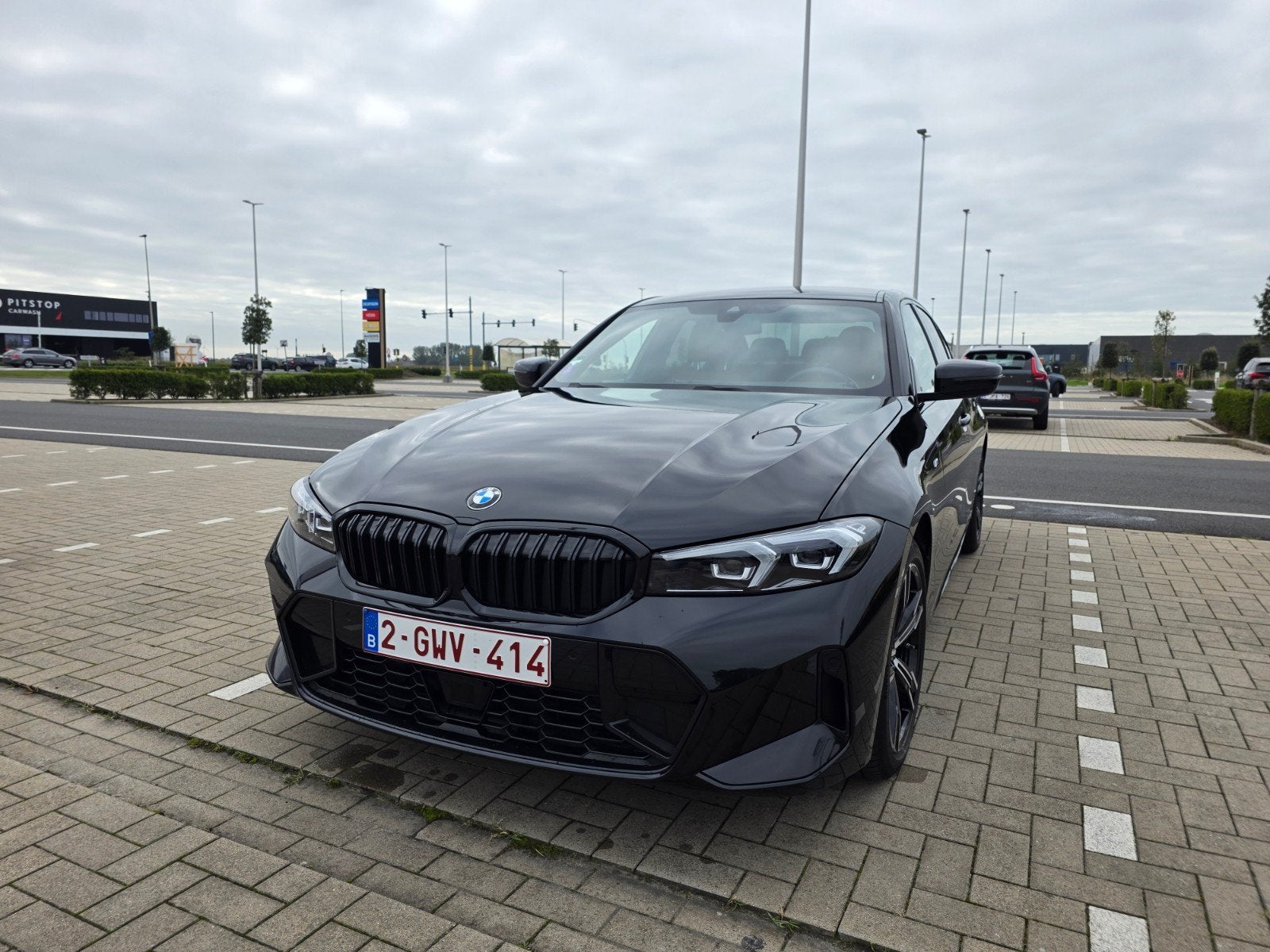 bmw 320i in nieuwstaat! M pack, Autos, Cuir, Berline, Automatique, Particulier