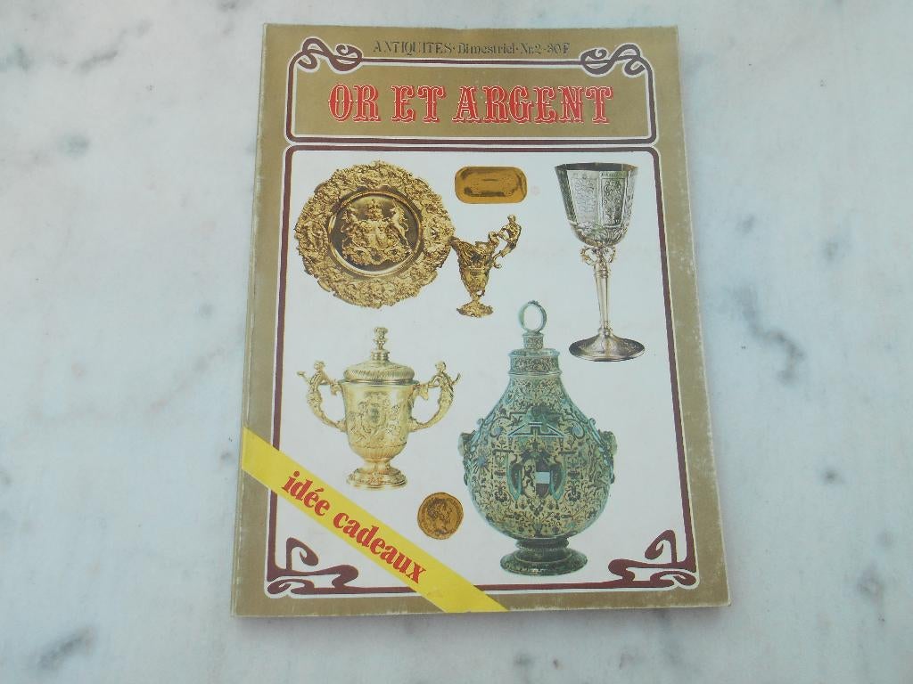 ancien livre " Antiquité or et argent ", Enlèvement ou Envoi, Or