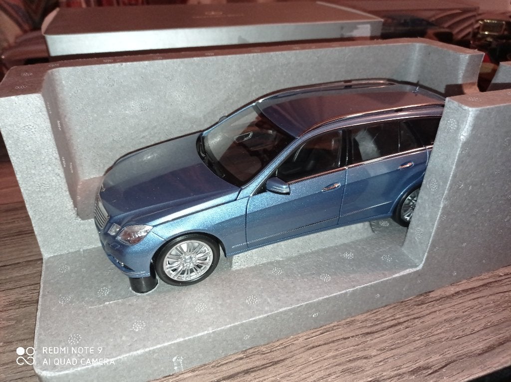 Miniatuur Mercedes Benz E-Klasse Break Paul's modelkunst, Ophalen of Verzenden, Nieuw, Auto, Overige merken