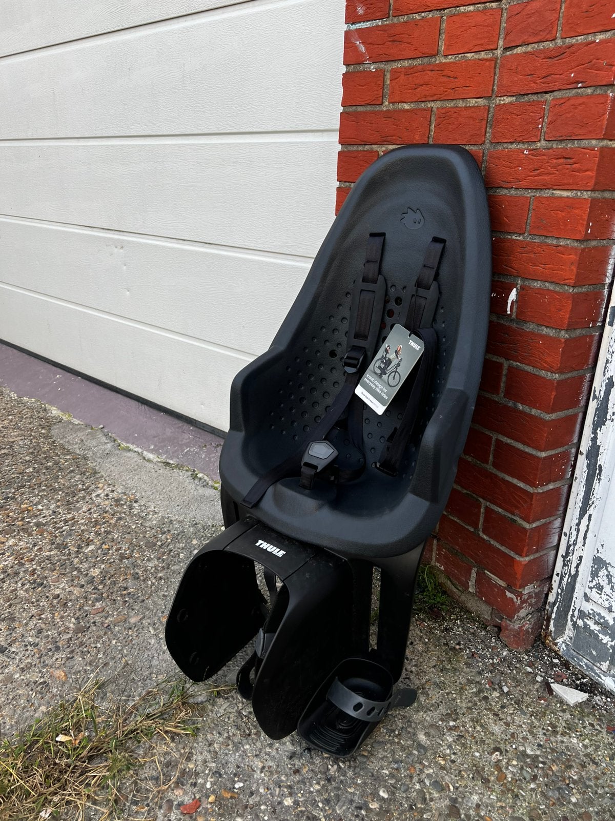 Thule Achterzitje YEPP 2 Zwart, Fietsen en Brommers, Ophalen, Zo goed als nieuw, Achterzitje