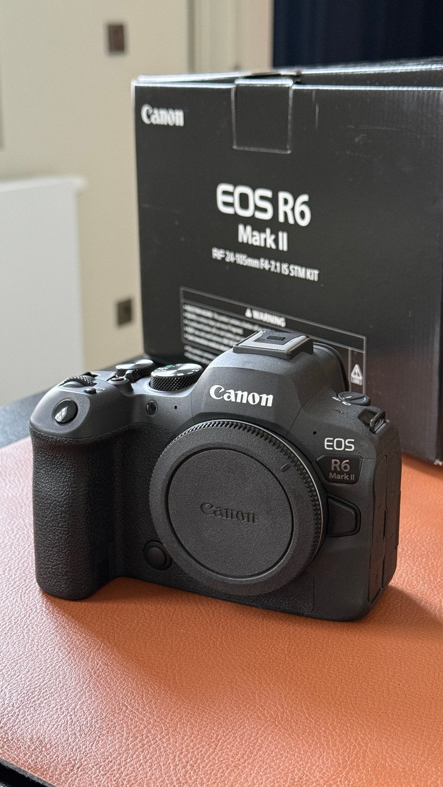Canon EOS R6 Mark II + Accessories, Ophalen, Canon, Kantelbaar/draaibaar scherm, Zo goed als nieuw