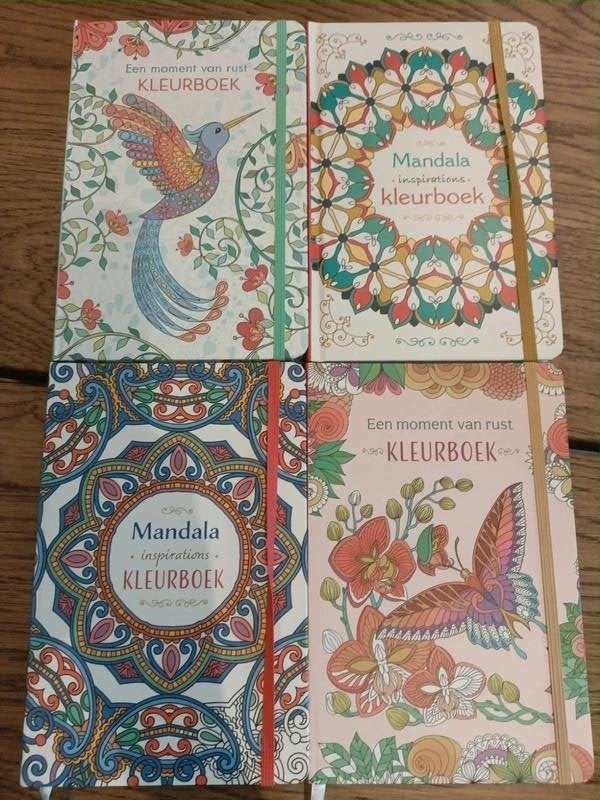 4 kleurboeken: mandala & Een moment van rust (A5), Livres, Loisirs & Temps libre, Enlèvement, Neuf, Dessin et Peinture