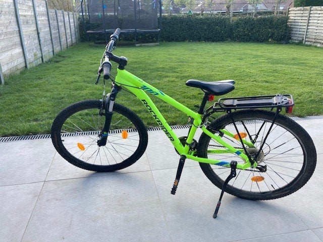 Jongensfiets Rockrider ST100 neon geel - zo goed als nieuw, Ophalen, Zo goed als nieuw, 26 inch of meer, ROCKRIDER