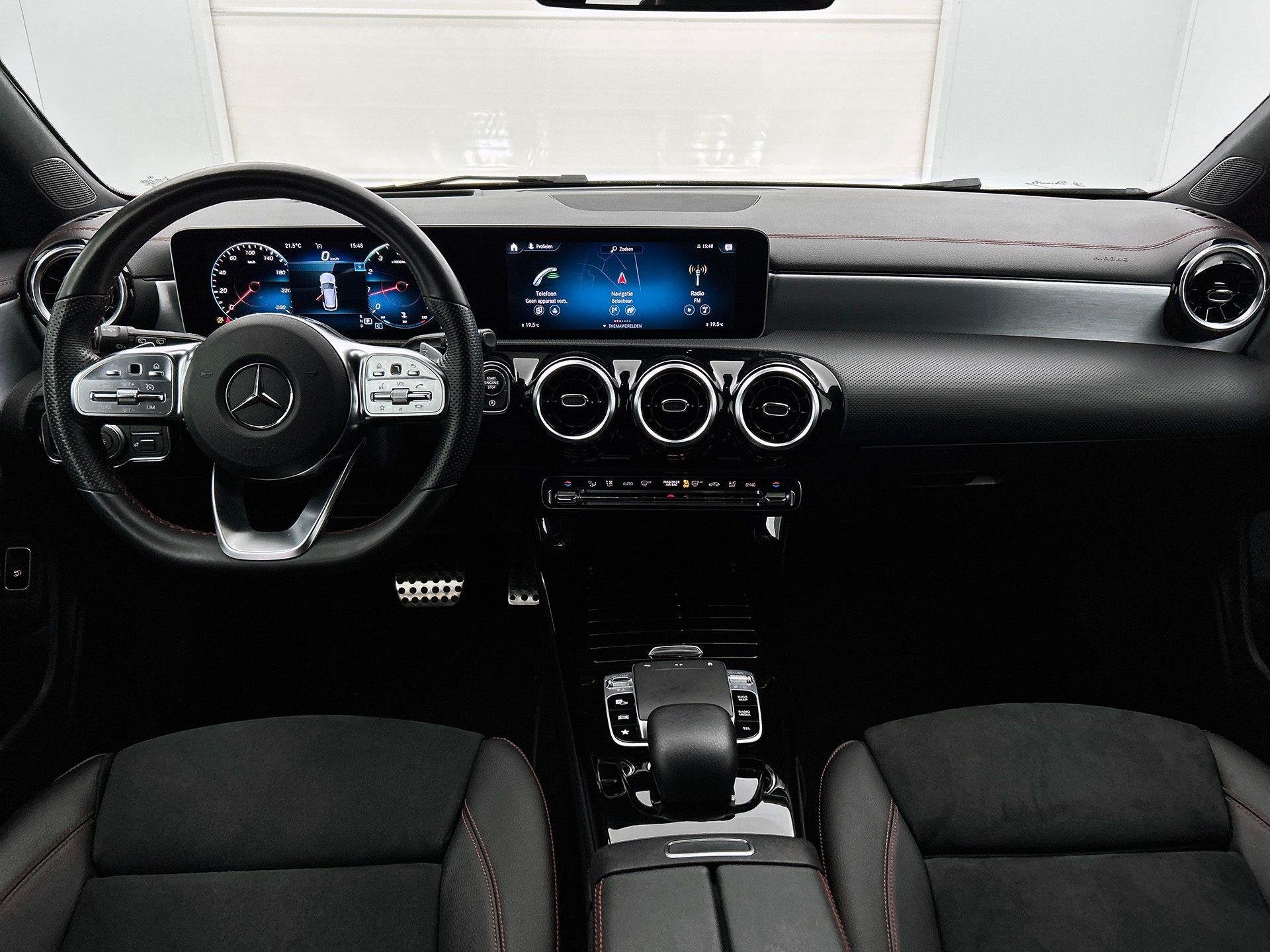 Mercedes-Benz CLA-klasse Shooting Brake 180 AMG Line | Verwa, Gebruikt, 4 cilinders, 136 pk, Leder en Stof