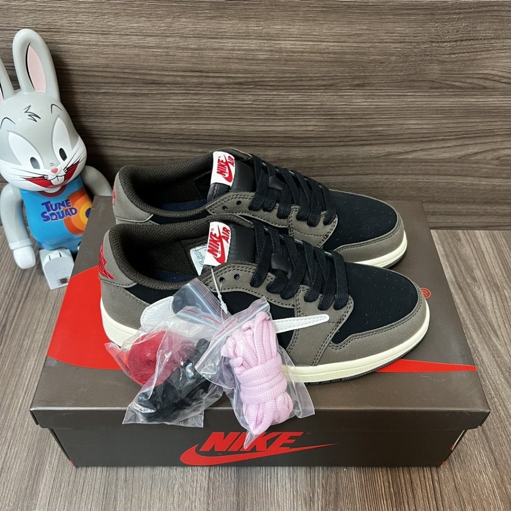 Nike Air Jordan 1 Low Travis Scott Black Olive