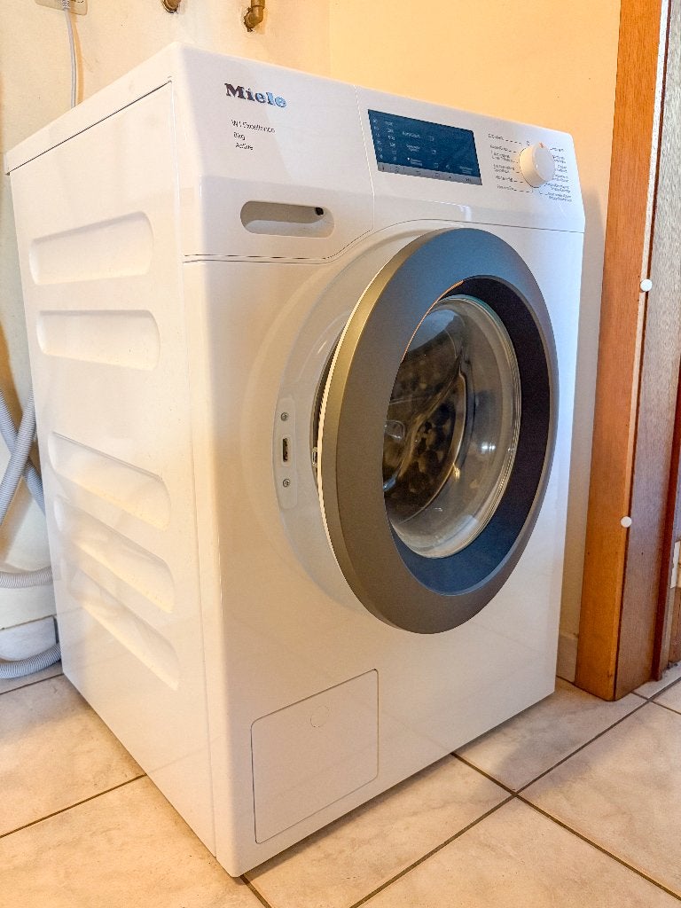 MIELE wasmachine, Ophalen, Energieklasse A of zuiniger, Zo goed als nieuw, Voorlader