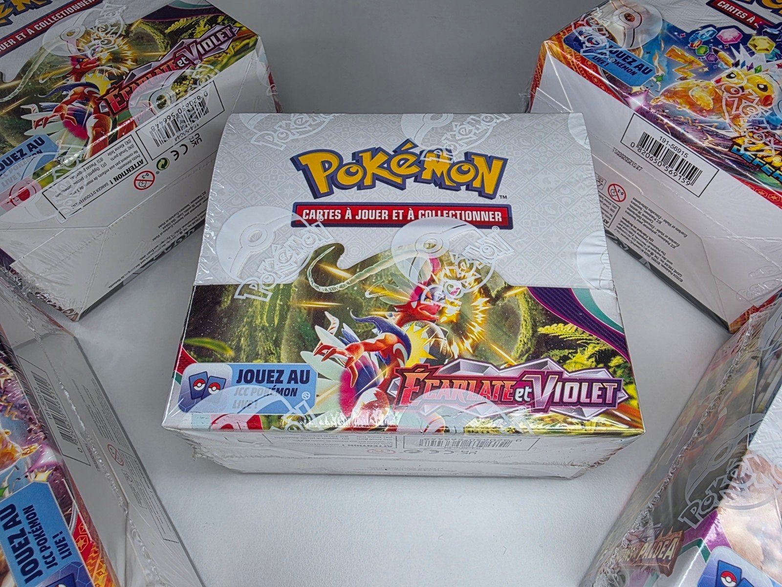 1 Pokemon Purple Scarlet Display!, Ophalen of Verzenden, Nieuw, Boosterbox, Foil