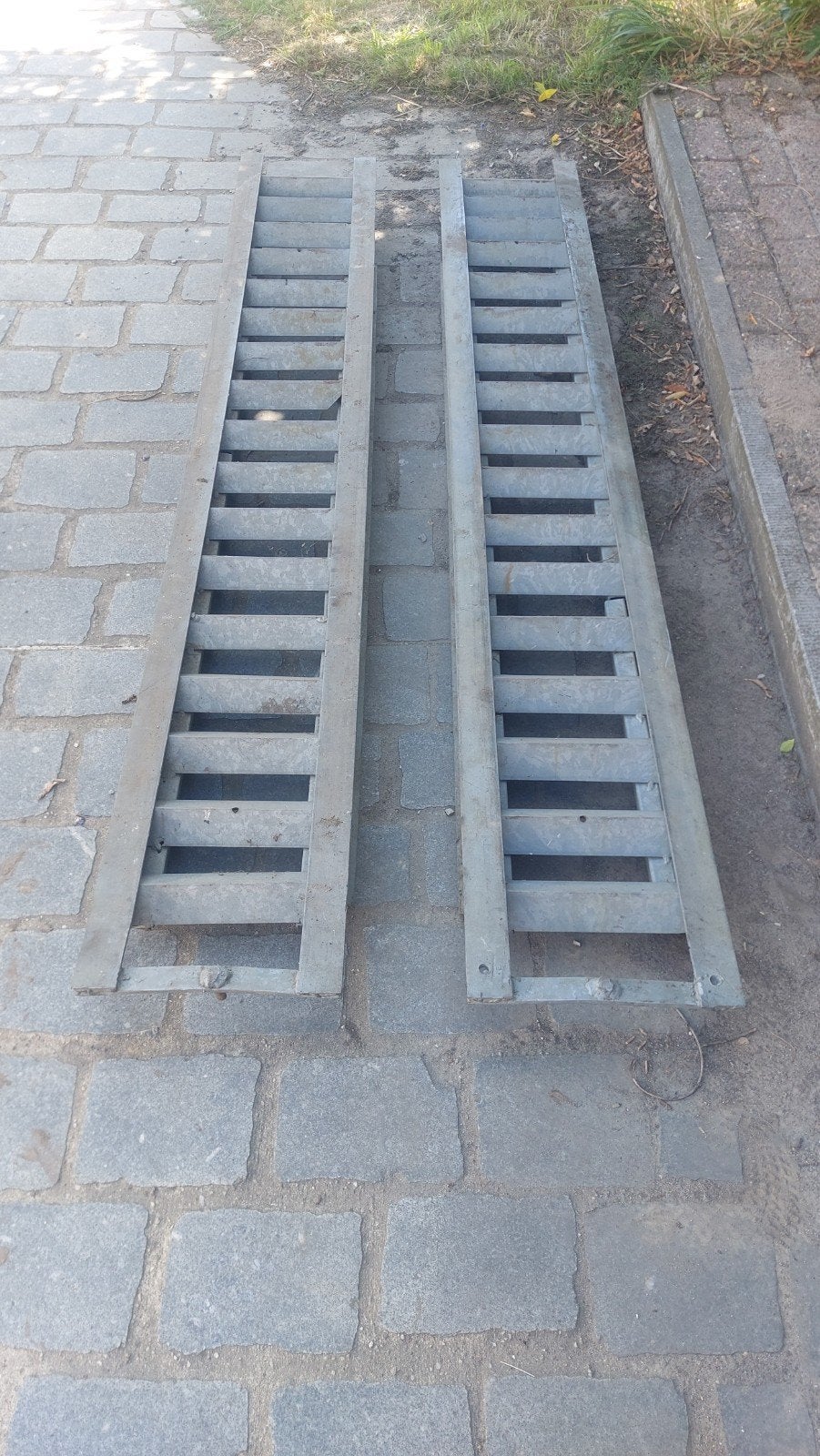 oprijplaten 4 a 5 ton, Ophalen