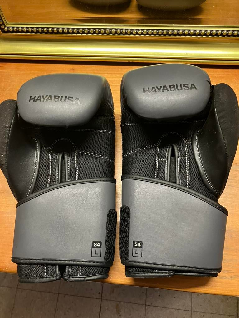 Hayabusa s4 bokshandschoenen NIEUW, Sport en Fitness, Ophalen of Verzenden, Zo goed als nieuw, Bokshandschoenen
