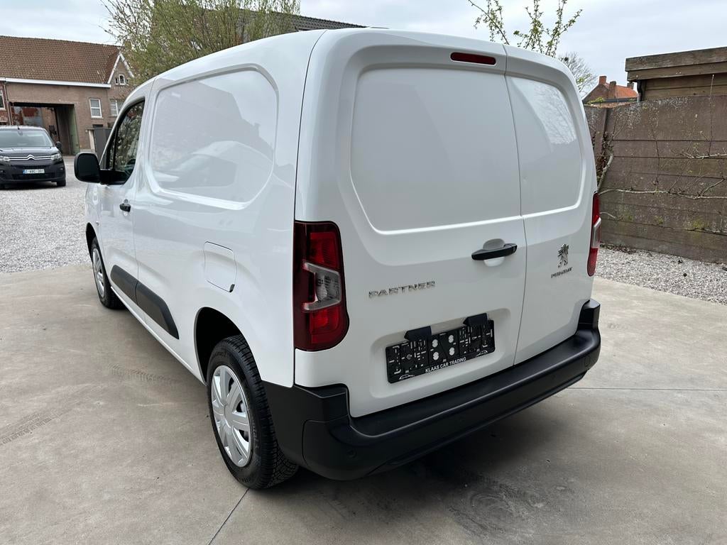 Peugeot partner / lichte vracht / 3 plaatsen / 61100km!, Auto's, Peugeot, Voorwielaandrijving, Stof, 4 cilinders, Electronic Stability Program (ESP)
