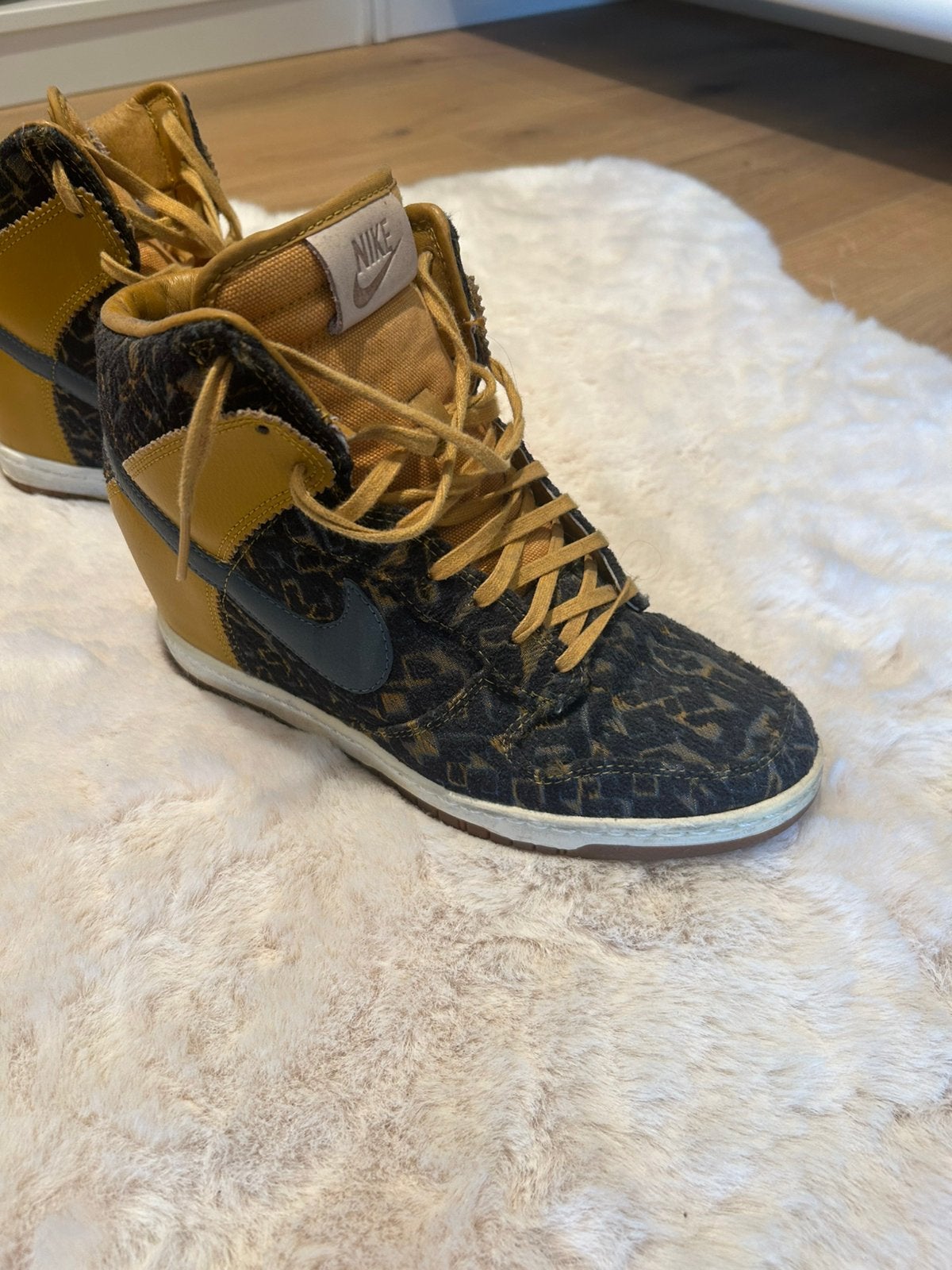nike damesschoenen, Ophalen, Zo goed als nieuw