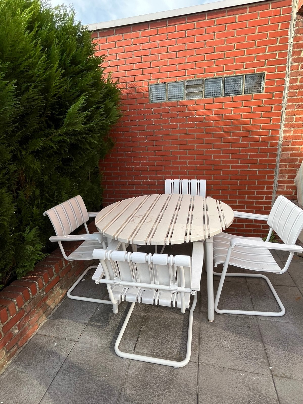Terras tafel met stoelen, Tuin en Terras, Tuinsets en Loungesets, Ophalen, Zo goed als nieuw