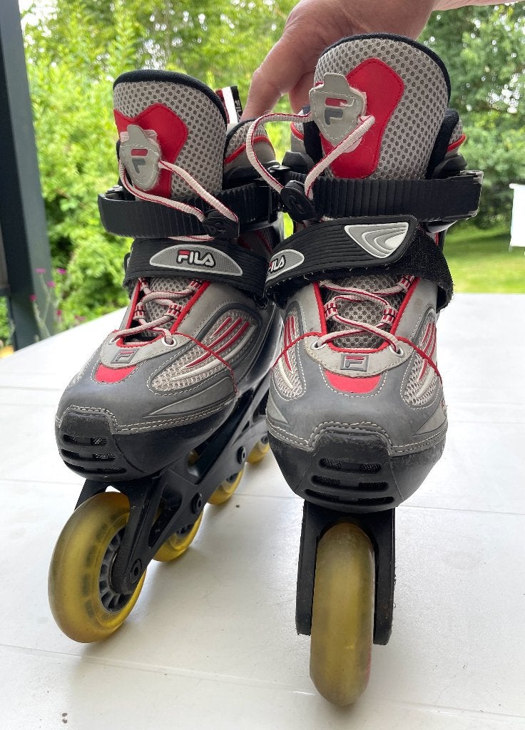 Patins à roulettes FILA, Sports & Fitness, Autres marques, Rollers 4 roues en ligne, Réglable, Comme neuf