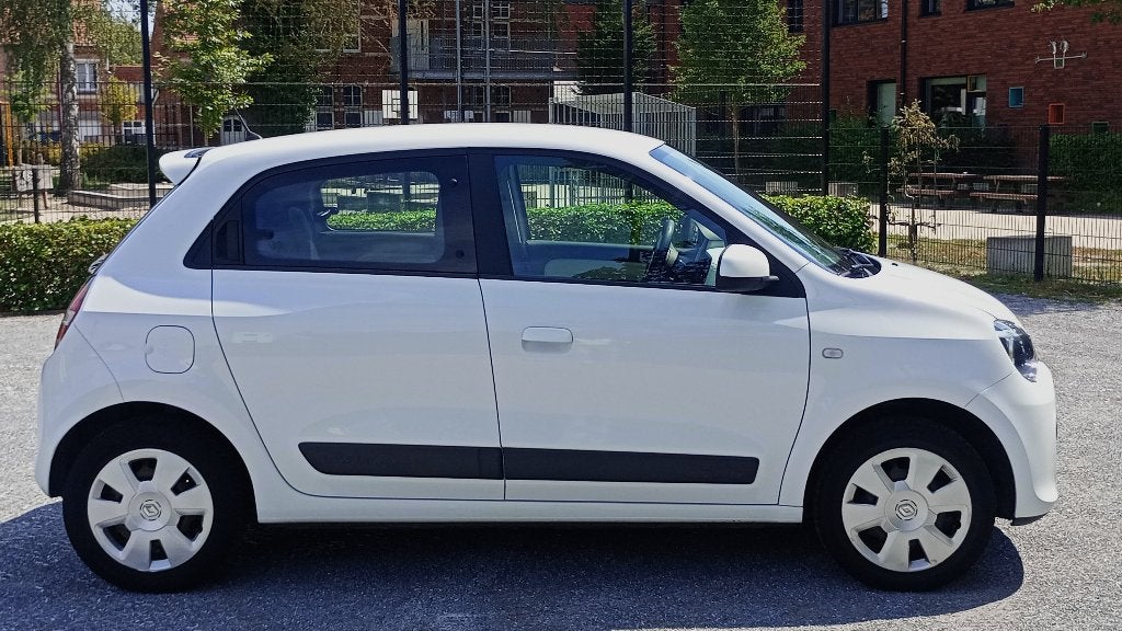 Renault Twingo in zeer goede staat. Met airco! 5deurs. euro6, Auto's, Voorwielaandrijving, Wit, Bedrijf, Handgeschakeld