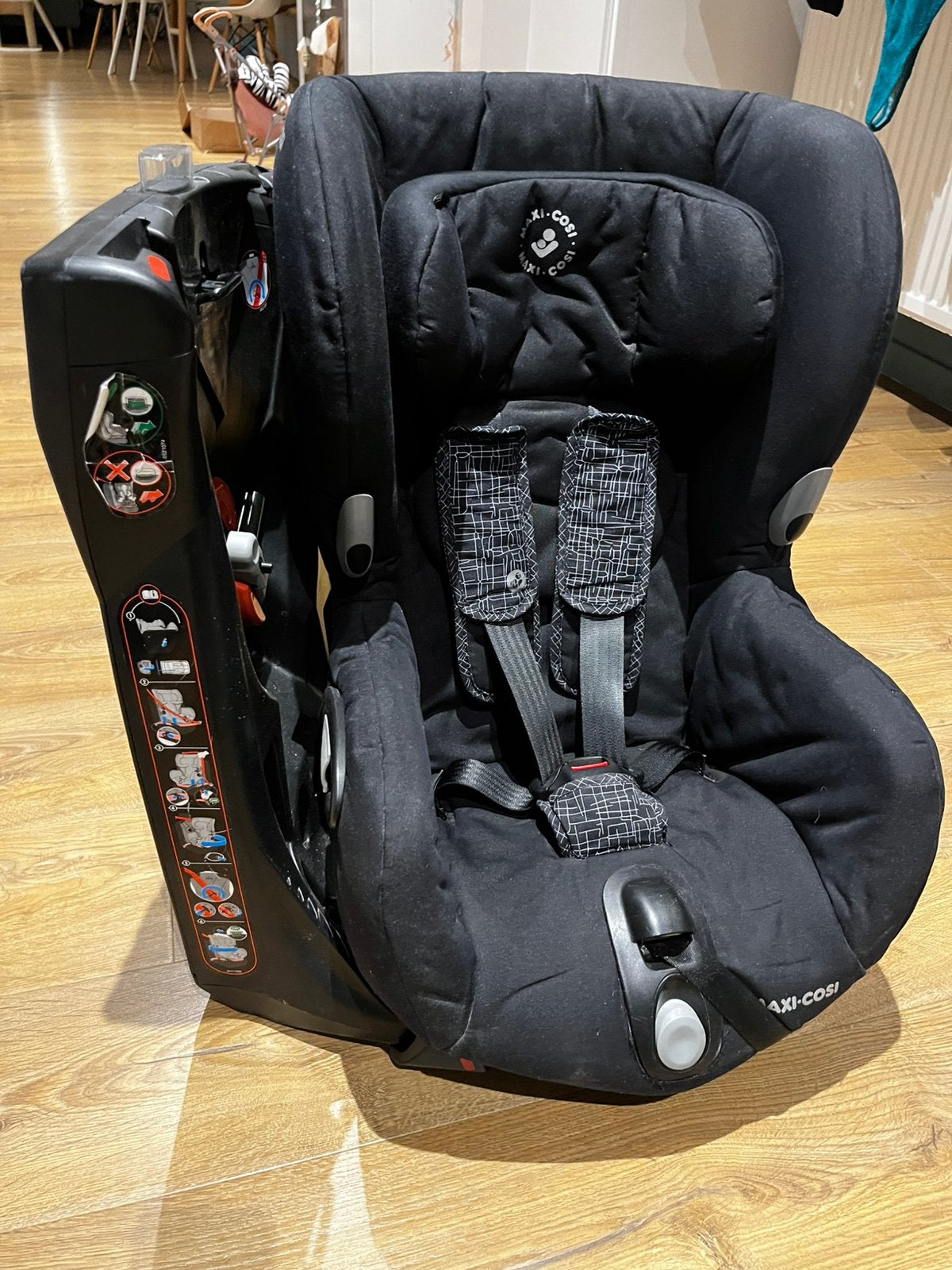 Axiss peuter autostoel van Maxi-Cosi- proper met twee hoezen, Enfants & Bébés, Sièges auto, Comme neuf, Maxi-Cosi, Isofix, Enlèvement