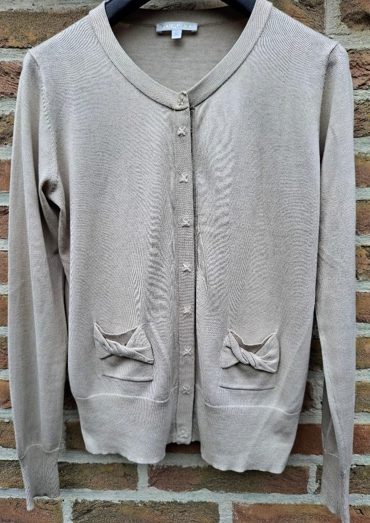 Zijden/katoen cardigan 'Paule Ka' maat 38 (M), Kleding | Dames, Ophalen of Verzenden, Zo goed als nieuw, Maat 38/40 (M), Beige