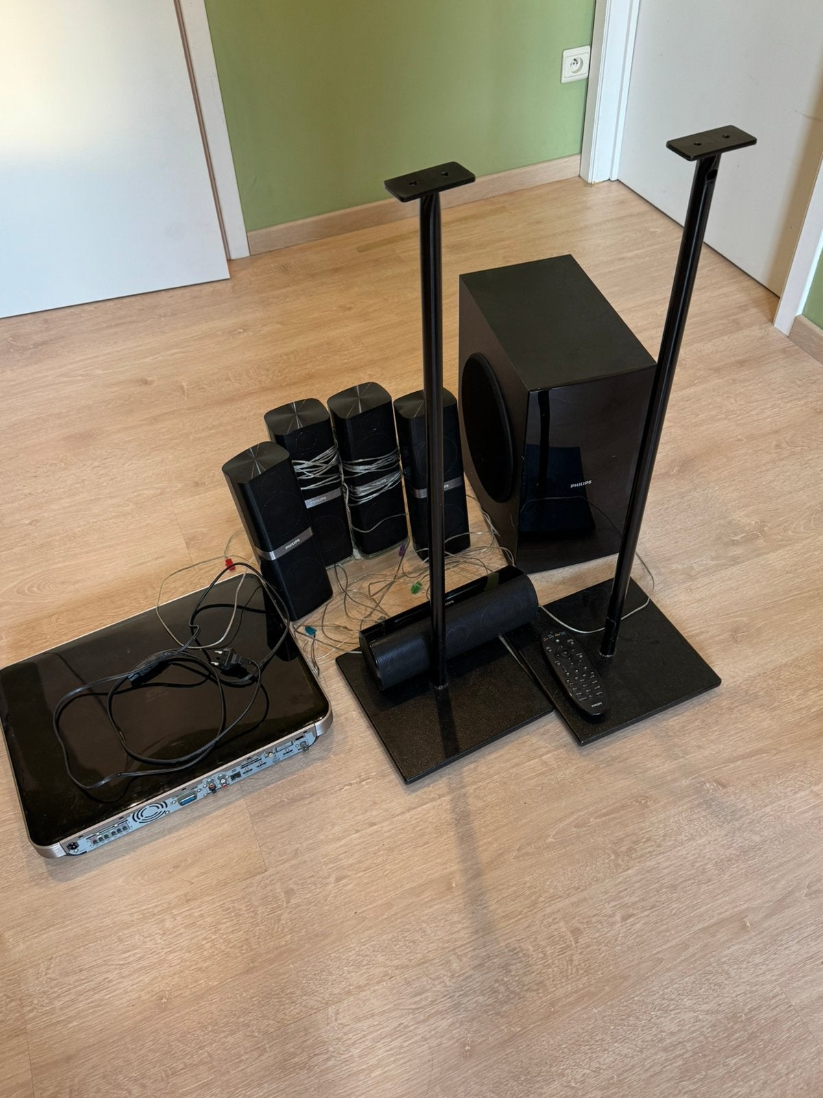 Homecinema 5.1 philips met subwoofer en 2 boxstaanders, Ophalen, Gebruikt, 70 watt of meer, Philips