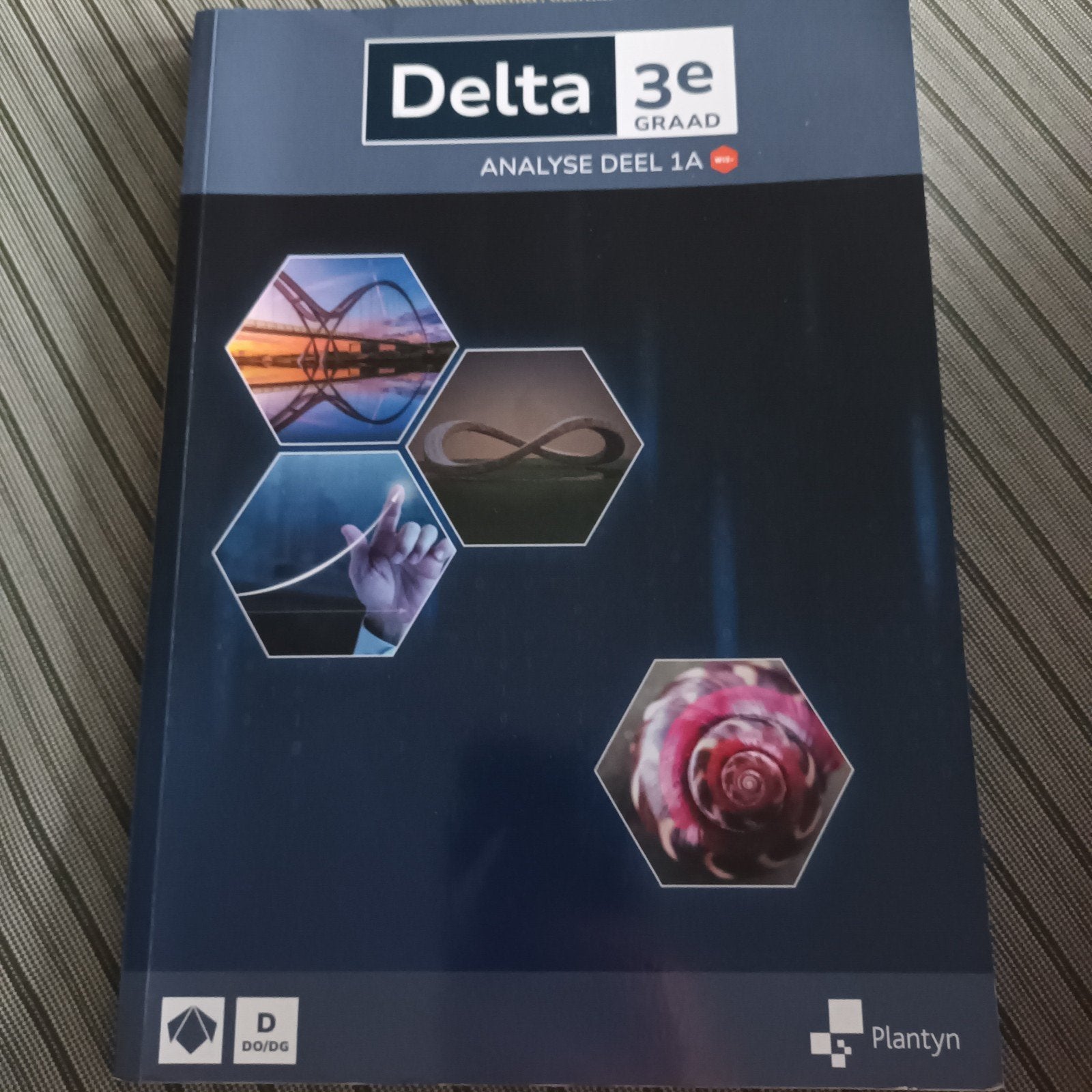 Ylke van Dun - 3e graad Analyse deel 1A, Ophalen of Verzenden, Nederlands, Ylke van Dun; Tom Spons; Jesse Aerts; Nicole de Wilde; Maarte...