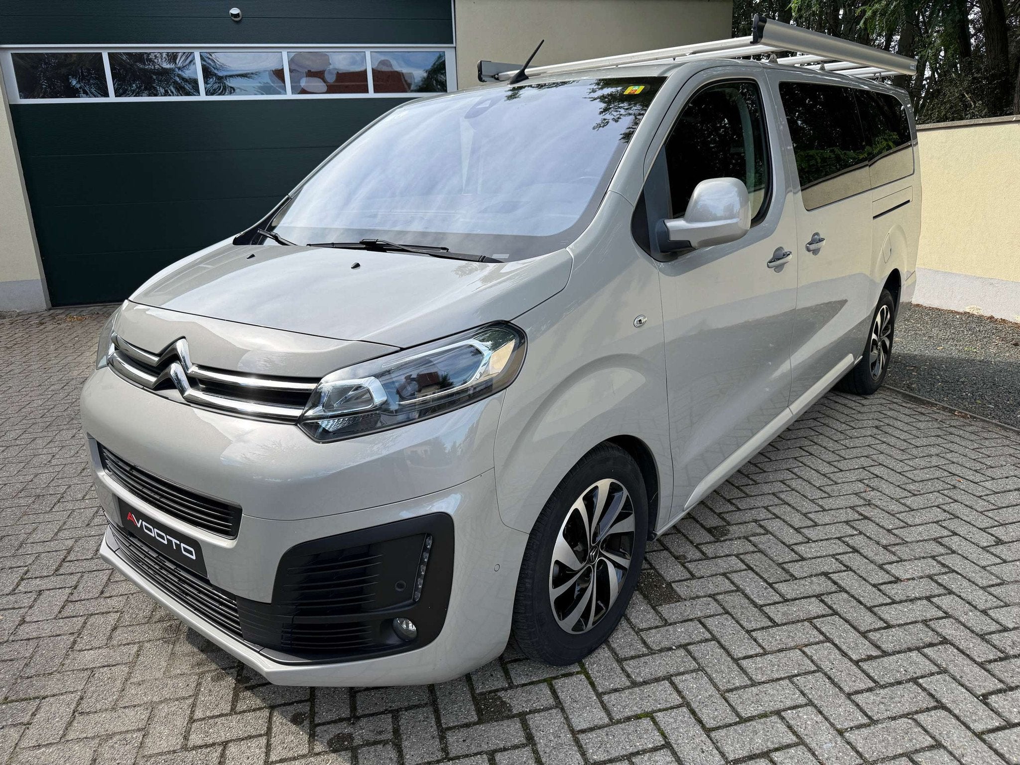 Citroën Jumpy Dubbel Cabine 2,0 HDi 177 PK AUTOM + NAVI + H, Autos, 177 ch, Euro 6, Entreprise, Noir