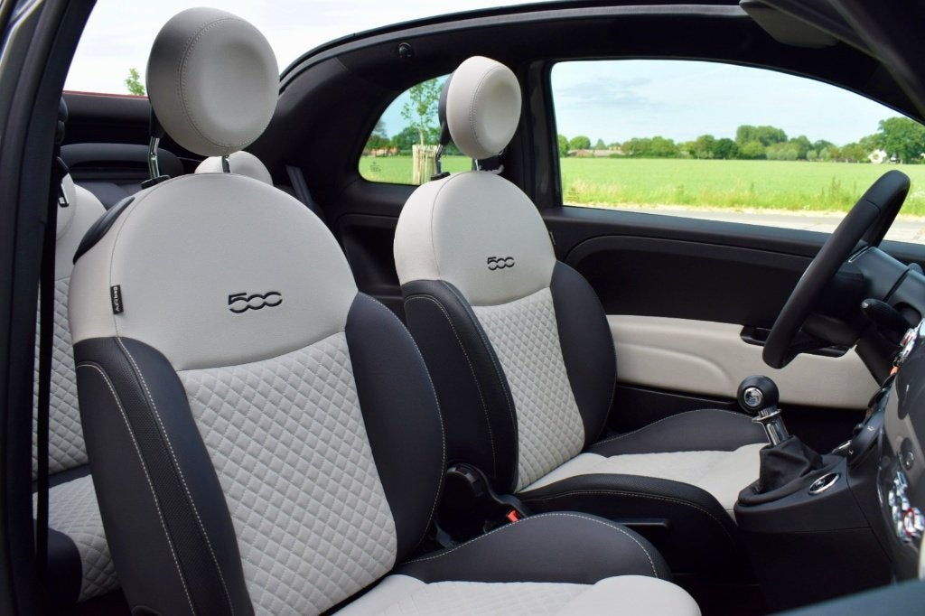 Fiat 500C 1.0 Hybrid Dolcevita Cabriolet, Rood dak/CarPlay, Voorwielaandrijving, 4 zetels, Cabriolet, Bedrijf