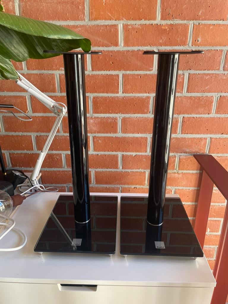Dali speaker stands, Ophalen, Zo goed als nieuw