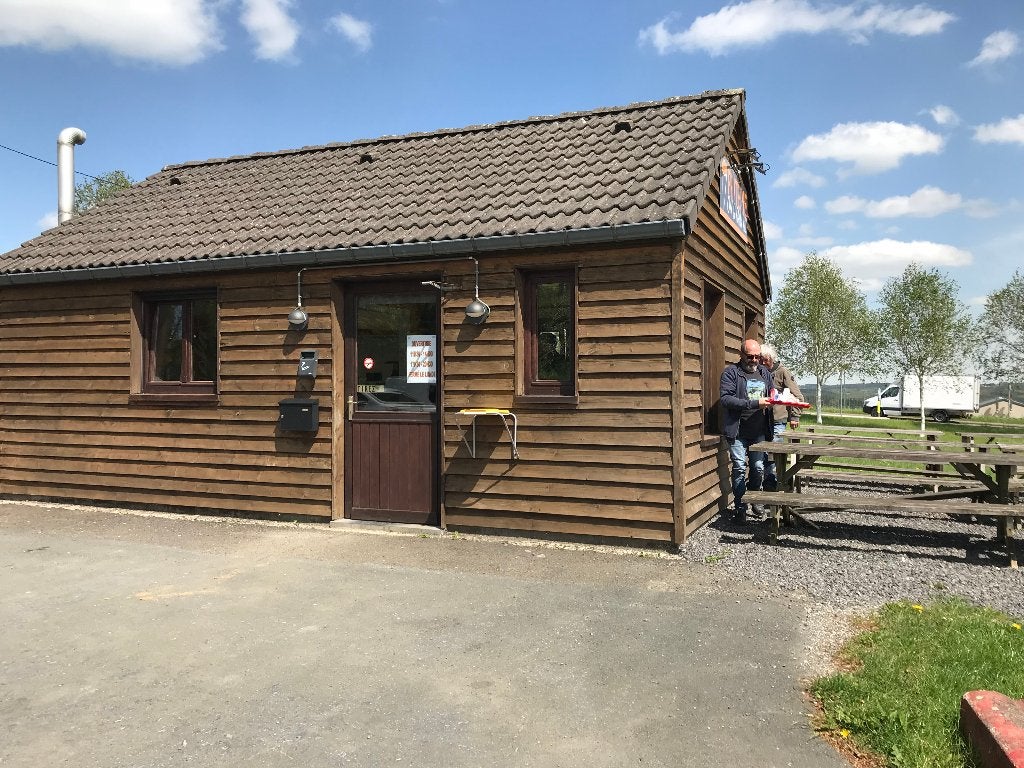 chalet 8x 5m., Jusqu'à 3