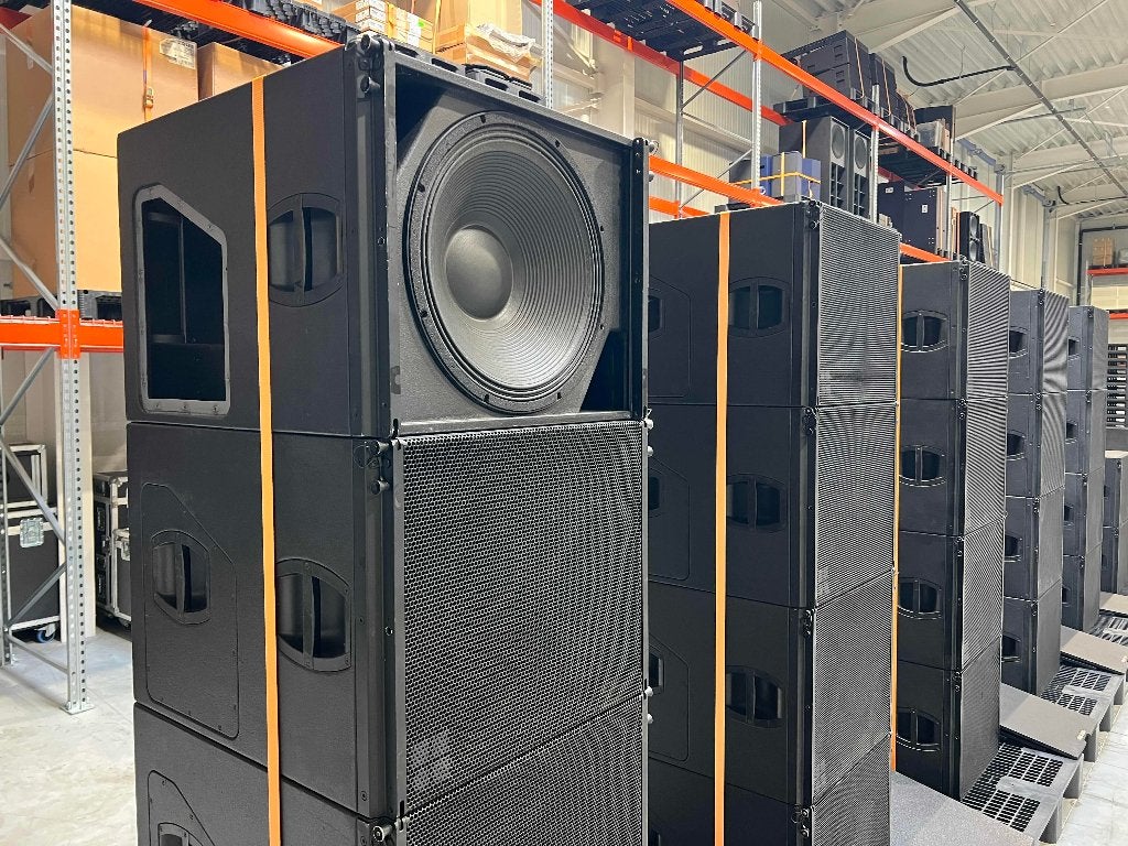 d&b audiotechnik Y-SUB 18"/12" + cover (18x), TV, Hi-fi & Vidéo, Enceintes, Autres marques, Utilisé, 150 watts ou plus, Subwoofer