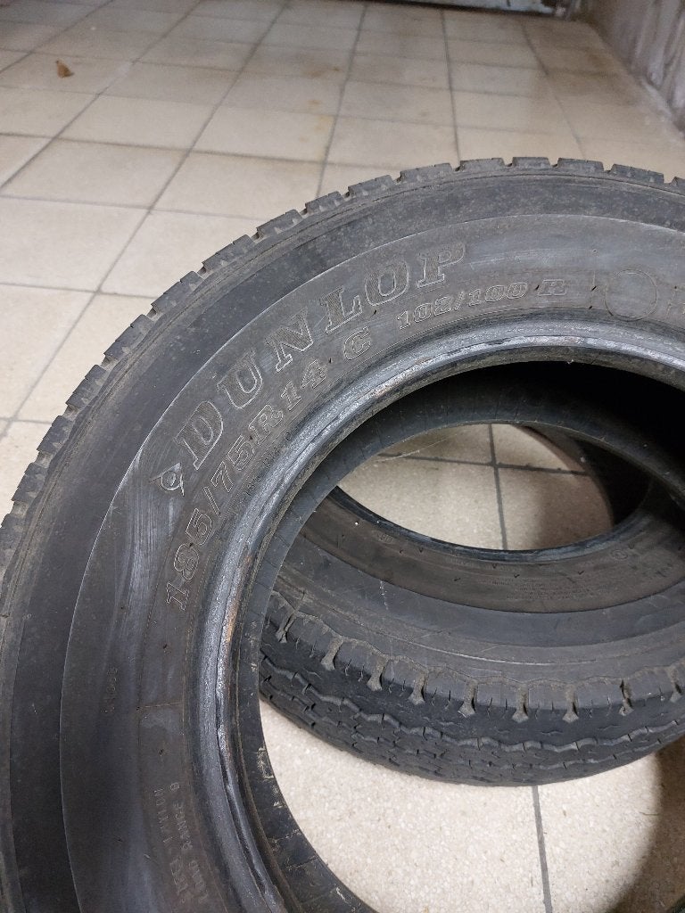2 x bestelwagenbanden Dunlop, Auto-onderdelen, Banden en Velgen, Ophalen, 14 inch, 185 mm, Band(en)