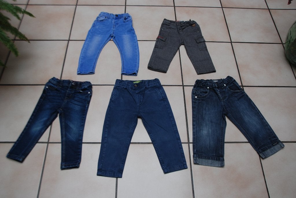 Bébé Jeans et joggings en coton T86 Très bon état 2€ pièce!, Pantalon, Garçon, Enlèvement ou Envoi, Jbc, Primark, ...